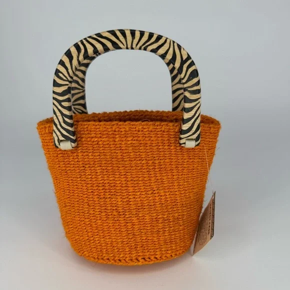 NWT Handwoven Bolga basket or bag in Sisal Orange and Zebra Combo - Picture 11 of 13